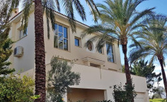 6 bedroom house with swimming pool for sale in Latsia 6 bedroom house with swimming pool for sale in Latsia