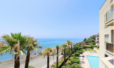 Beautiful 3 bedroom apartment with swimming pool for sale in Agios Tychonas