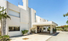 Luxury 6 bedroom house with swimming pool for sale in Armenochori