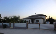 5 bedroom furnished house with swimming pool for sale in Zygi