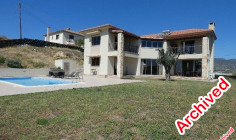 Luxury 4 bedrooms house with swimming pool for sale in Parekklisia