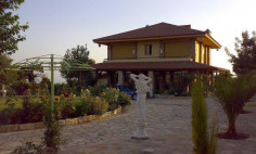 5 bedroom house for sale in Souni-Zanakia