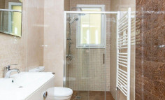 4 bedroom furnished house with swimming pool for sale in Coral Bay