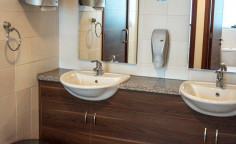 Commercial for sale in Linopetra