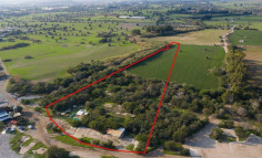 Residential 13137 m2 for sale in Mazotos, Larnaca