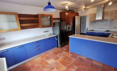 Large 3 bedrooms apartment for sale in Neapolis