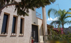 Luxury 4 bedroom house with swimming pool for sale in Palodia