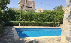 4 bedroom house with swimming pool for sale in Agios Athanasios