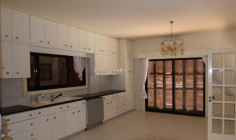 Spacious 5 bedroom house with swimming pool for sale in Strovolos