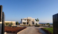 Lovely 4 bedroom house with swimming pool for sale in Kouklia
