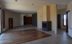 7 bedroom house with swimming pool for sale in Palaiometocho