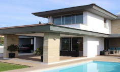4 bedroom house with swimming pool for sale in Konia