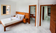 4 bedrooms house with swimming pool for sale in Coral Bay