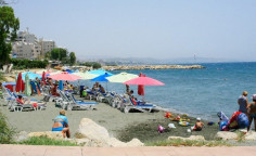 Large 3 bedroom apartment for sale in Germasogeia Tourist Area