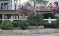 Large 3 bedroom apartment for sale in Germasogeia Tourist Area