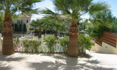 4 bedroom furnished house with swimming pool for sale in Moutagiaka Tourist Area