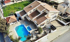 5 bedroom furnished house with swimming pool for sale in Strovolos