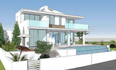 Spacious 4 bedroom house with swimming pool for sale in Coral Bay