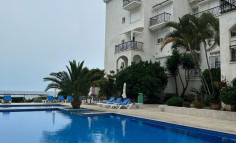 Beautiful 4 bedroom apartment with swimming pool for sale in Germasogeia Tourist Area