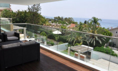 Lovely 3 bed apartment with swimming pool for sale in Agios Tychonas