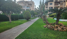 Lovely 2 bed apartment with swimming pool for sale in Agios Tychonas