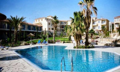 Large 3 bedrooms house with swimming pool for sale in Tombs of the Kings