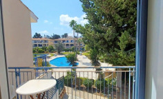 Large 2 bedroom house with swimming pool for sale in Kato Paphos