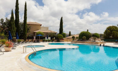 1 bedroom apartment with swimming pool to rent in Aphrodite Hills