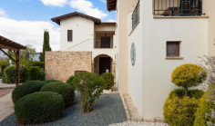Apartment (flat) in Aphrodite Hills, Paphos for rent 