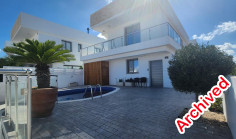 4 bedroom house with swimming pool to rent in Emba