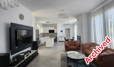 4 bedroom house with swimming pool to rent in Emba