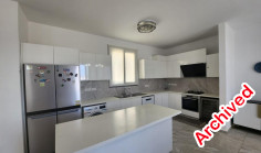 4 bedroom house with swimming pool to rent in Emba