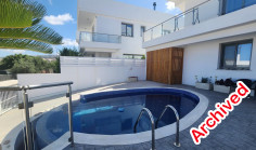 4 bedroom house with swimming pool to rent in Emba