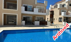 2 bedroom house with swimming pool to rent in Universal