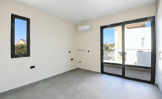 Sea front apartment in Oroklini, Larnaca 