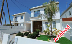 3 bedroom furnished villa with swimming pool to rent in Livadia