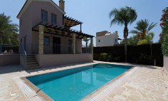 Beautiful 3 bedroom house with swimming pool for sale in Poli Crysochous
