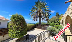 3 bedroom furnished bungalow with swimming pool for sale in Chloraka