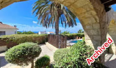 3 bedroom furnished bungalow with swimming pool for sale in Chloraka