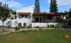 3 bedroom house for sale in Coral Bay