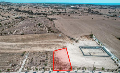Residential 582 m2 for sale in Alaminos, Larnaca
