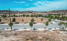 Residential 582 m2 for sale in Alaminos, Larnaca