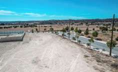 Residential 582 m2 for sale in Alaminos, Larnaca