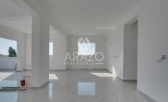3 bedrooms apartment for sale, Deryneia 