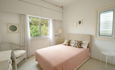 5 bedroom seafront villa for sale, Ayia Triada 