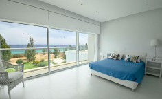 5 bedroom seafront villa for sale, Ayia Triada 
