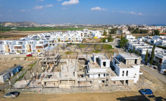 Modern 4 bedroom villa sea view in Oroklini 
