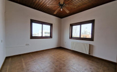 6 bedroom house for sale in Lakatamia