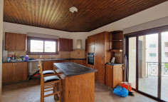 6 bedroom house for sale in Lakatamia
