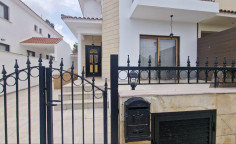 Large 4 bedroom house for sale in Engomi